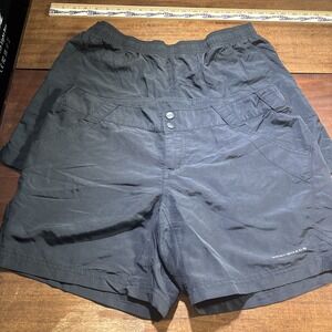 Columbia Woman's Shorts Lot Of Two Sz Large